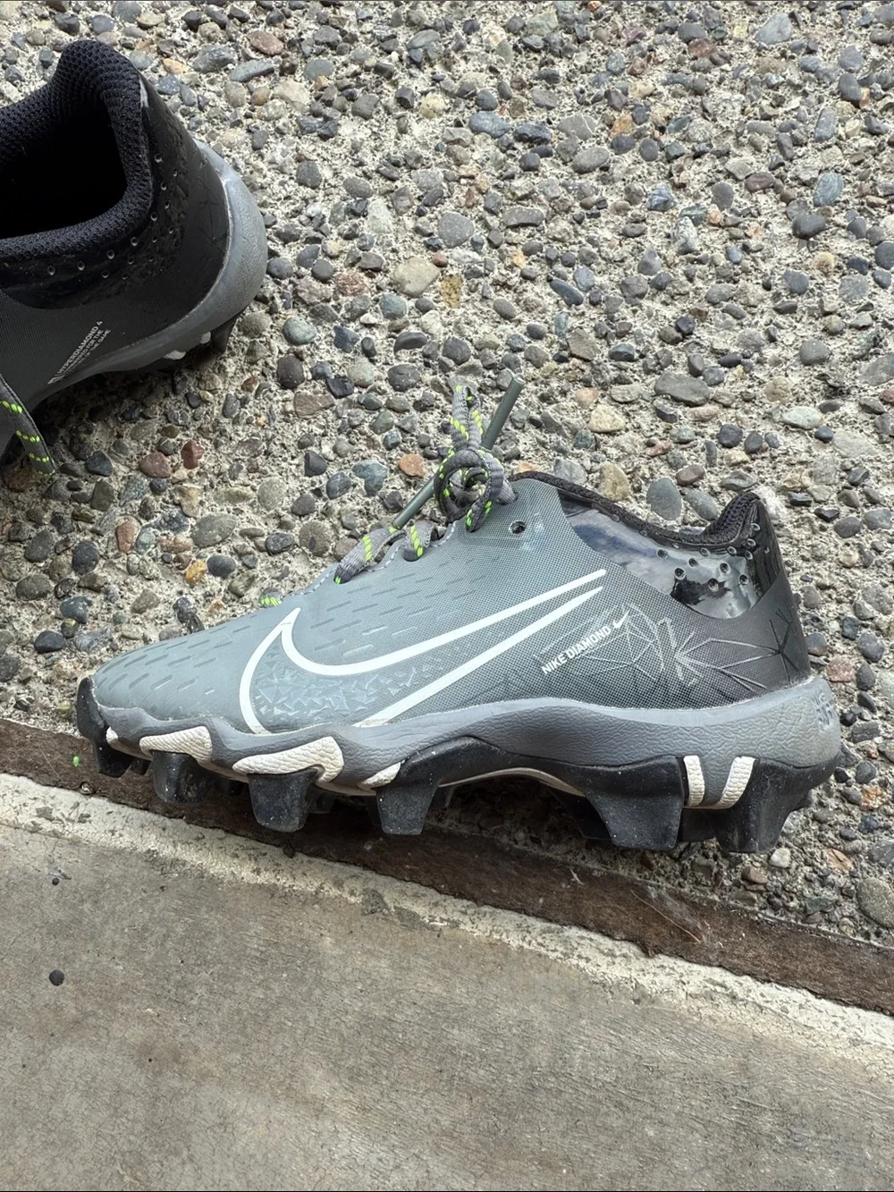 Nike Hyperdiamond 4 Youth Baseball/Softball Cleats Gray Size kids 10c